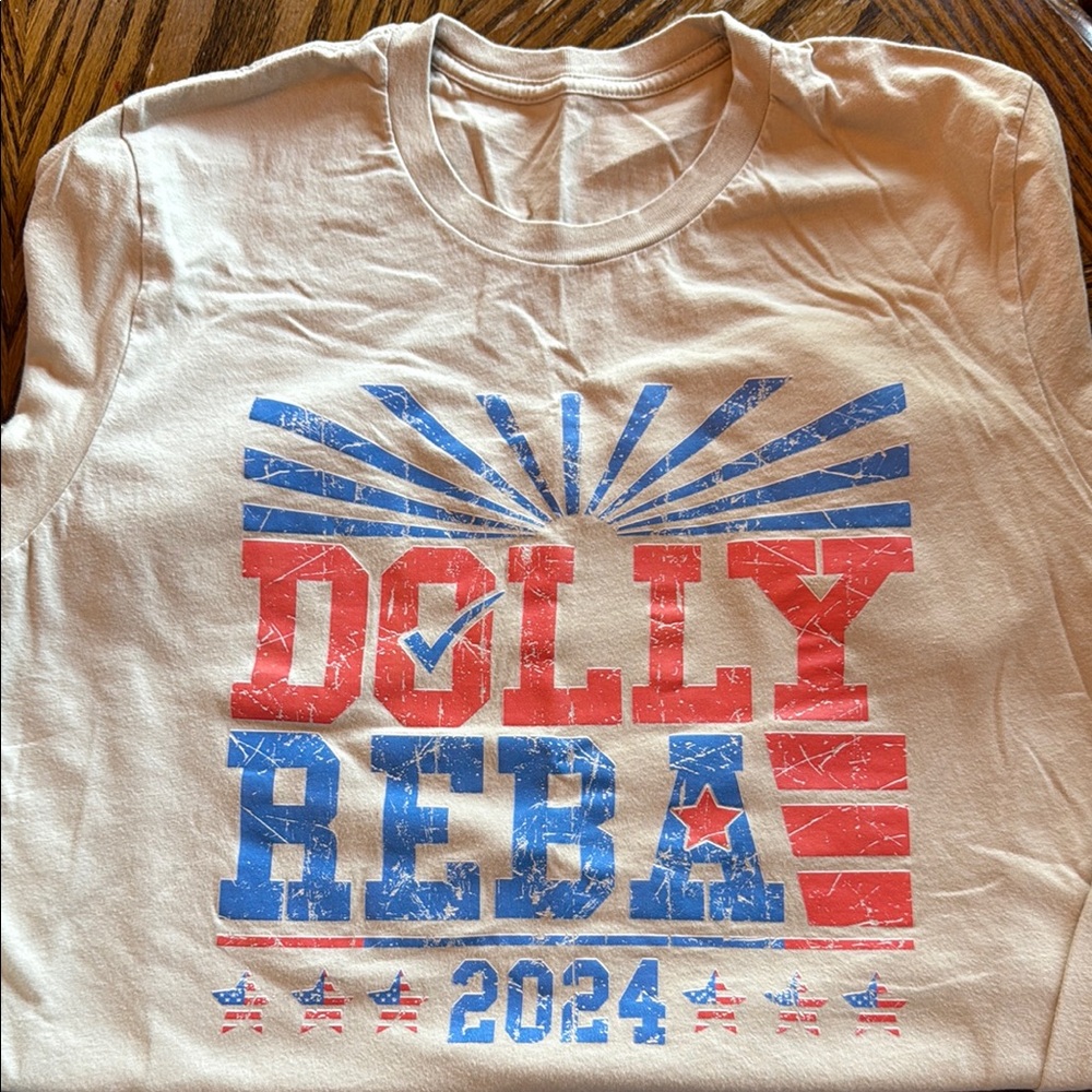 Dolly Reba Graphic Tee - Cream/Red/Blue